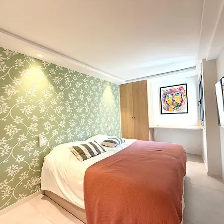 3 Suites, Croisette Next Palais Festivals & * Канны