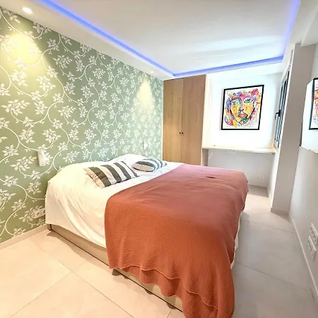 3 Suites, Croisette Next Palais Festivals & Lejlighed *